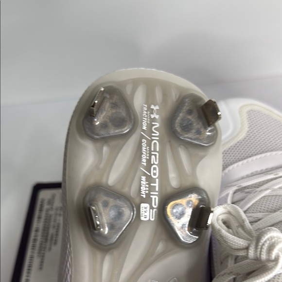 Under Armour White Athletic Softball Cleats - Picture 6 of 7